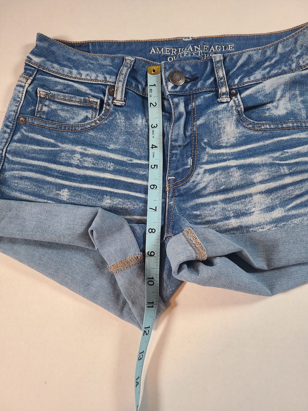 American Eagle Outfitters Womens Denim Jean Shorts Super Stretch Waistband Sz 8 - Picture 7 of 9